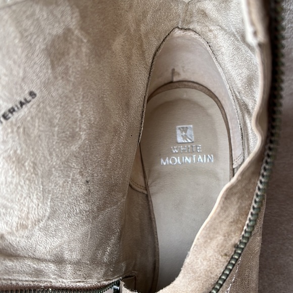 White Mountain Dara Peep Toe Faux Suede Ankle Boots, Size 9.5M - Picture 12 of 15